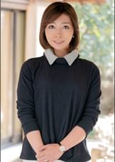 ガチガチに緊張しているスレンダー奥様は少し触れただけで愛液を垂れ流すほどの敏感ボディ!緊張も吹き飛び中出しSEXに本気イキ!