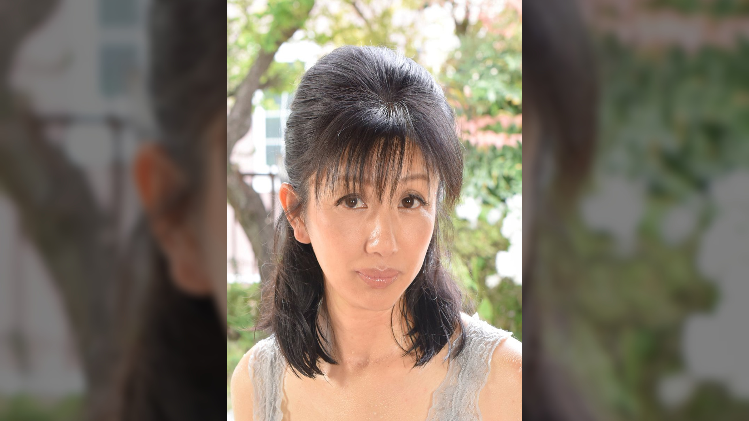 有里(52歳)デカ乳首