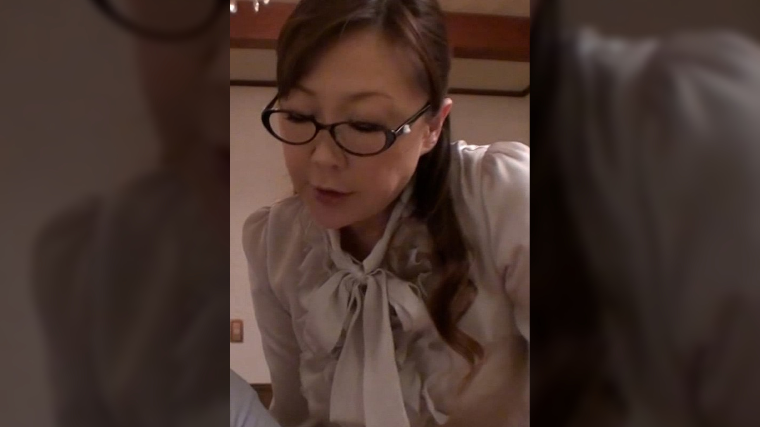 成績が落ちた息子の為に一肌脱ぐ母!教育ママは息子の性欲を管理して射精に導く!