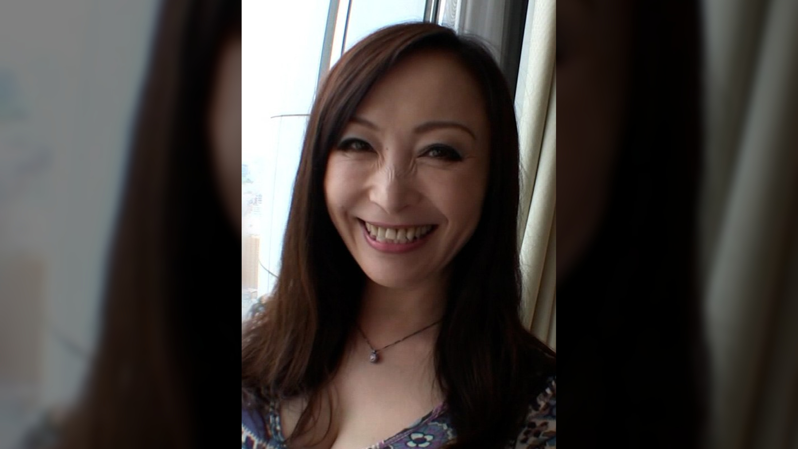 エロさが滲むフェロモン系セレブ熟女！セフレが３人いるだけあってひたすらエロい！男優もタジタジのエロさ爆発の野●交尾にたっぷり中出し！