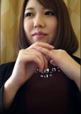 お酒が入って迫られたら拒否する自信ありません⁉旦那とはセックスレスで欲求不満な奥様に不倫願望をインタビュー!拒みながらもエロスイッチONで連続イキに溺れる女の痴態!
