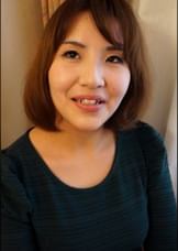 結婚3年目の奥さんは仲はいいけどSEXは月1~2回と欲求不満。不倫願望がある奥さんをホテルに連れ込み即SEX