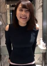 天真爛漫童顔巨乳美少女と個撮テイでラブホでハメ撮りSEX!