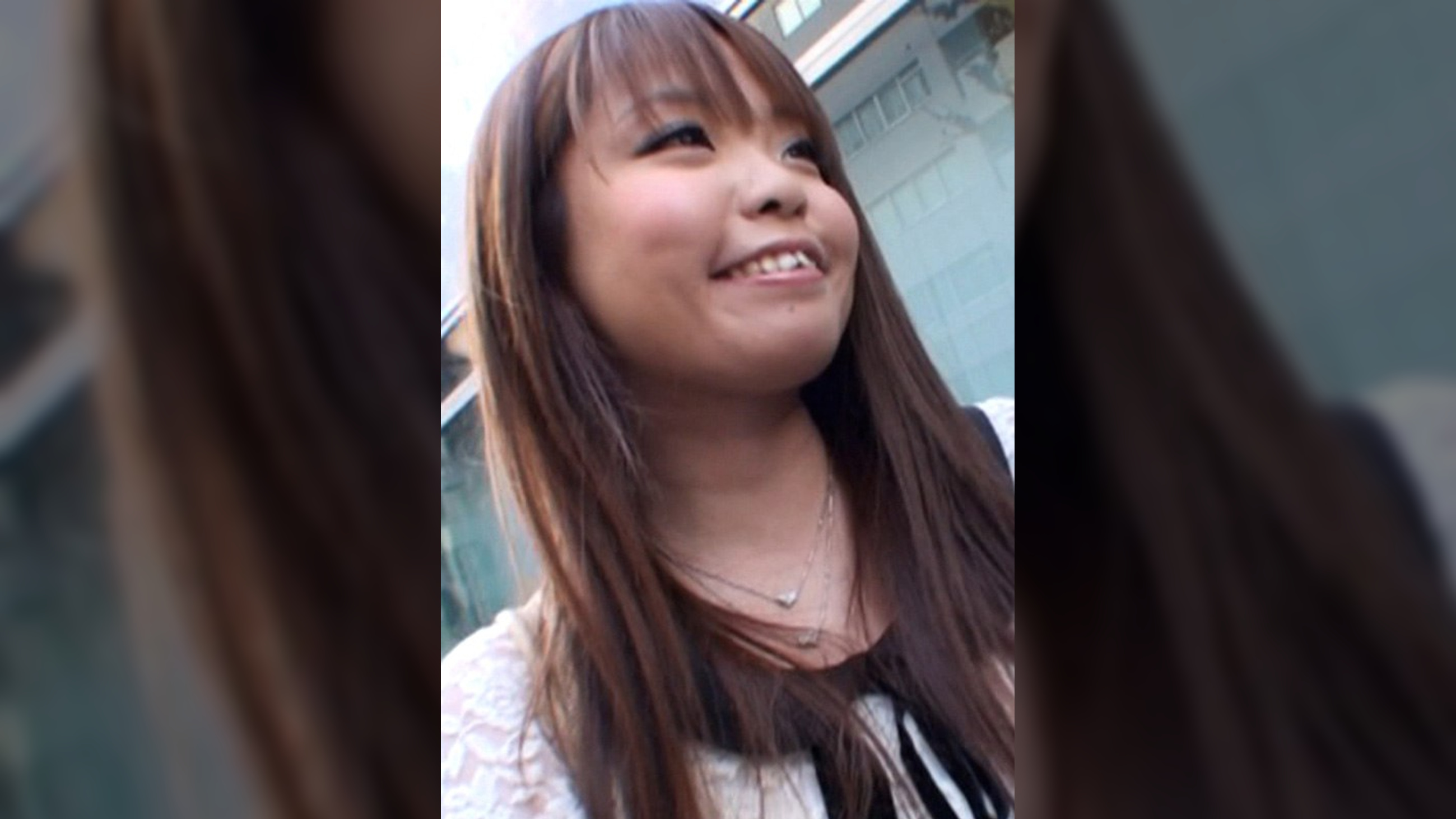 女性誌の取材と称して街行く若妻さんに声掛け!女性同士に警戒心ゼロでついて来た若妻さんにレズテク快感堕ち!
