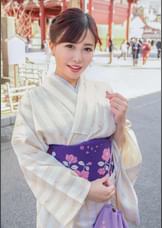 笑顔が素敵な不倫妻と着物ファック