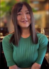 豊満BODYで幸せそうな笑顔でケーキを頬張るゆるふわ娘の剛毛搔き分けハメ撮り激イキSEX！
