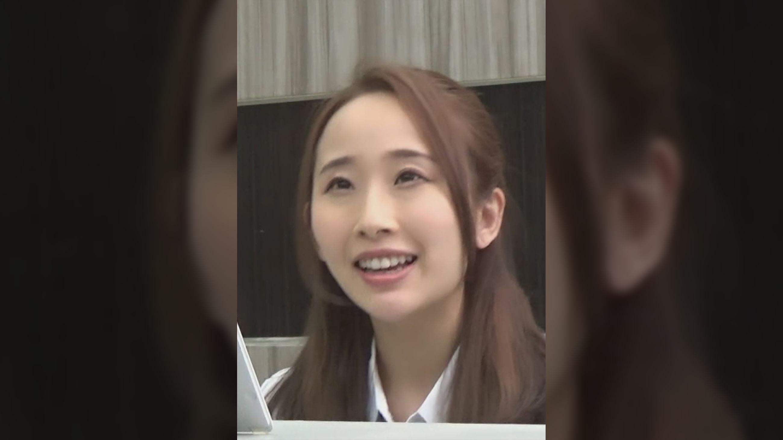 某有名企業中出し受付デスク　社内で人気の美人受付嬢