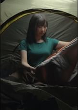 ソロキャンプガールの深夜のご乱交 独りで行動できる娘は積極的!?