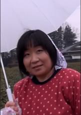 茶畑で農作業中の地味な熟女!密かに欲求不満を募らせAV撮影に応募。恥ずかしさと快感が交差する本能丸出し淫乱中出しSEX!