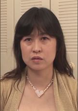 普段はおっとり系でもエッチの時は積極的な四十路熟女!欲求不満を満たす為、恥を忍んで生中出し破廉恥性交!