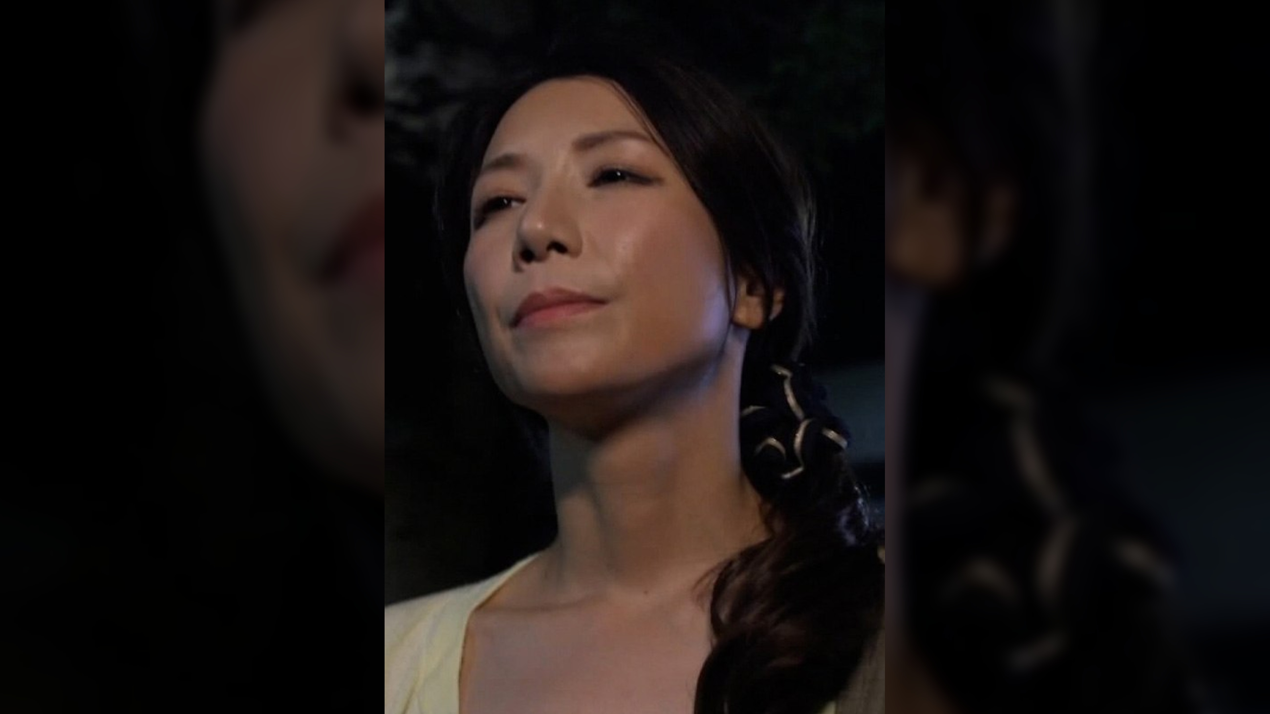 娘夫婦のSEXを偶然目撃してしまった美しき義母は…。娘婿の若い肉棒に股間を濡らしはしたなく乱れ禁断の中出しSEXに溺れる!