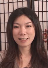 おしとやかな雰囲気を醸し出すバツイチ四十路熟女さん!久々のエッチでびっしょりなアソコに情熱中出しSEX!