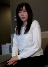 電マで性欲を発散する可愛い系熟女さん！撮影に緊張気味も次第に大胆になる。年甲斐もなく弾ける変態淫乱SEX！