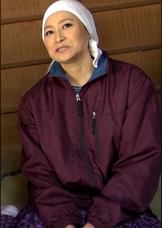 雪の中で白菜の収穫をする熟女さんが納屋で欲望のままに悶えイキまくる本能丸出し中出し交尾!