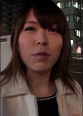 巨乳の美人若妻さん限定のエロインタビュー！旦那さんと半年セックスレスで欲求不満の股間にローター押し当て淫乱開花の３P中出し性交！