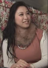 乳首に指が触れただけで感じちゃう！馬車道在住Jカップ爆乳セレブ妻！