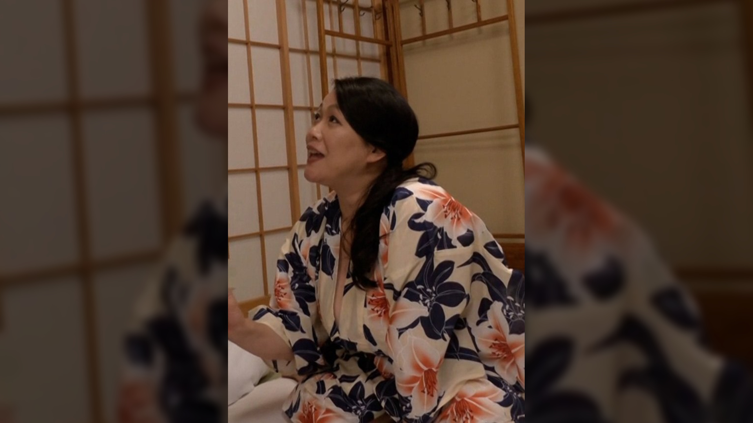 「何回でもできるよ、ほら！」ヤリタイ盛りの愚息の肉棒に翻弄される豊満ボディの五十路熟母！