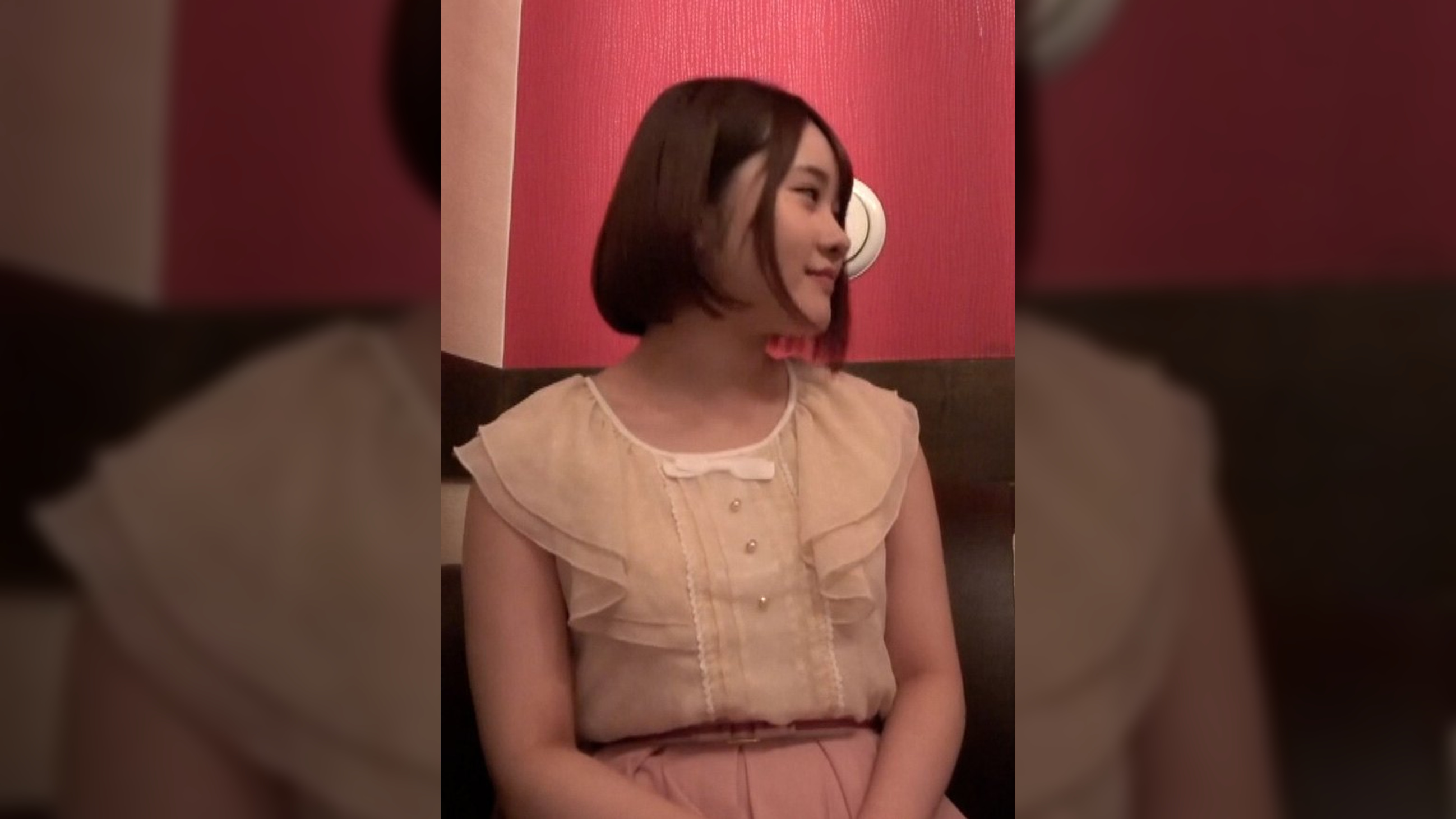 嵌め撮り初体験の純情娘とラブホでAV観ながらノリパコ中出しSEX!