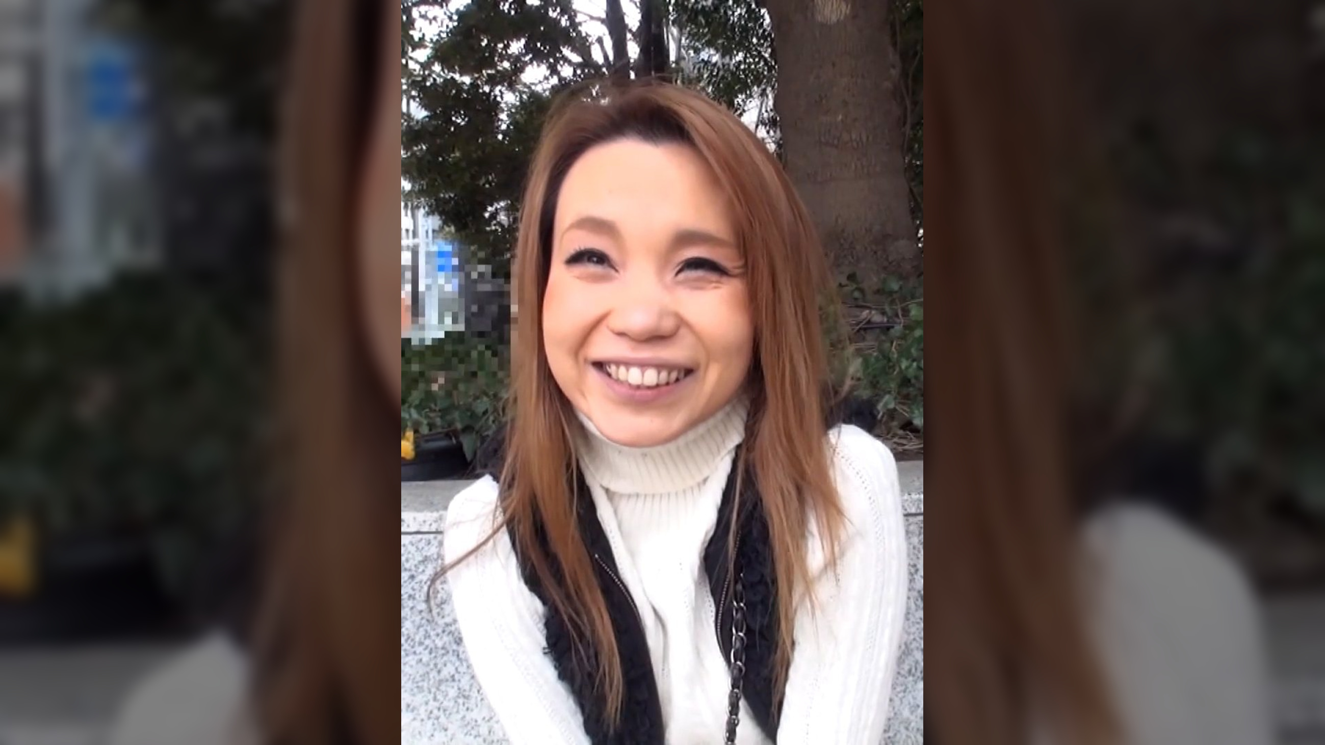 SNSで知り合ったアクティブな夏女と個撮テイで個室にインしてナシクズシの嵌め撮り中出しセックス!
