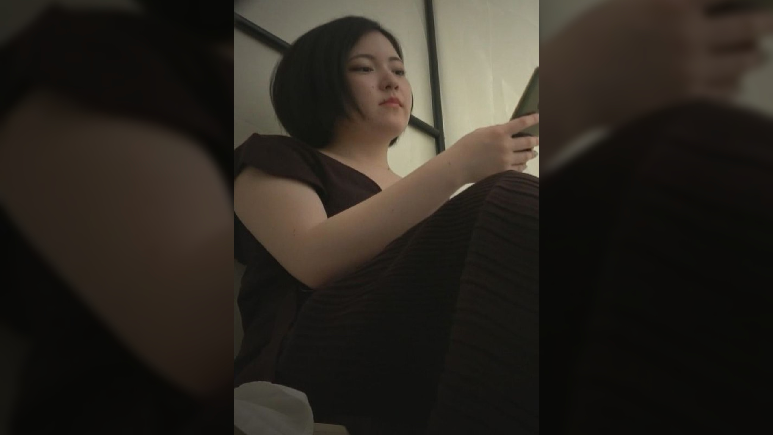 服を買おうとしていただけなのに!試着室でもてあそばれるマシュマロボディの女性客!