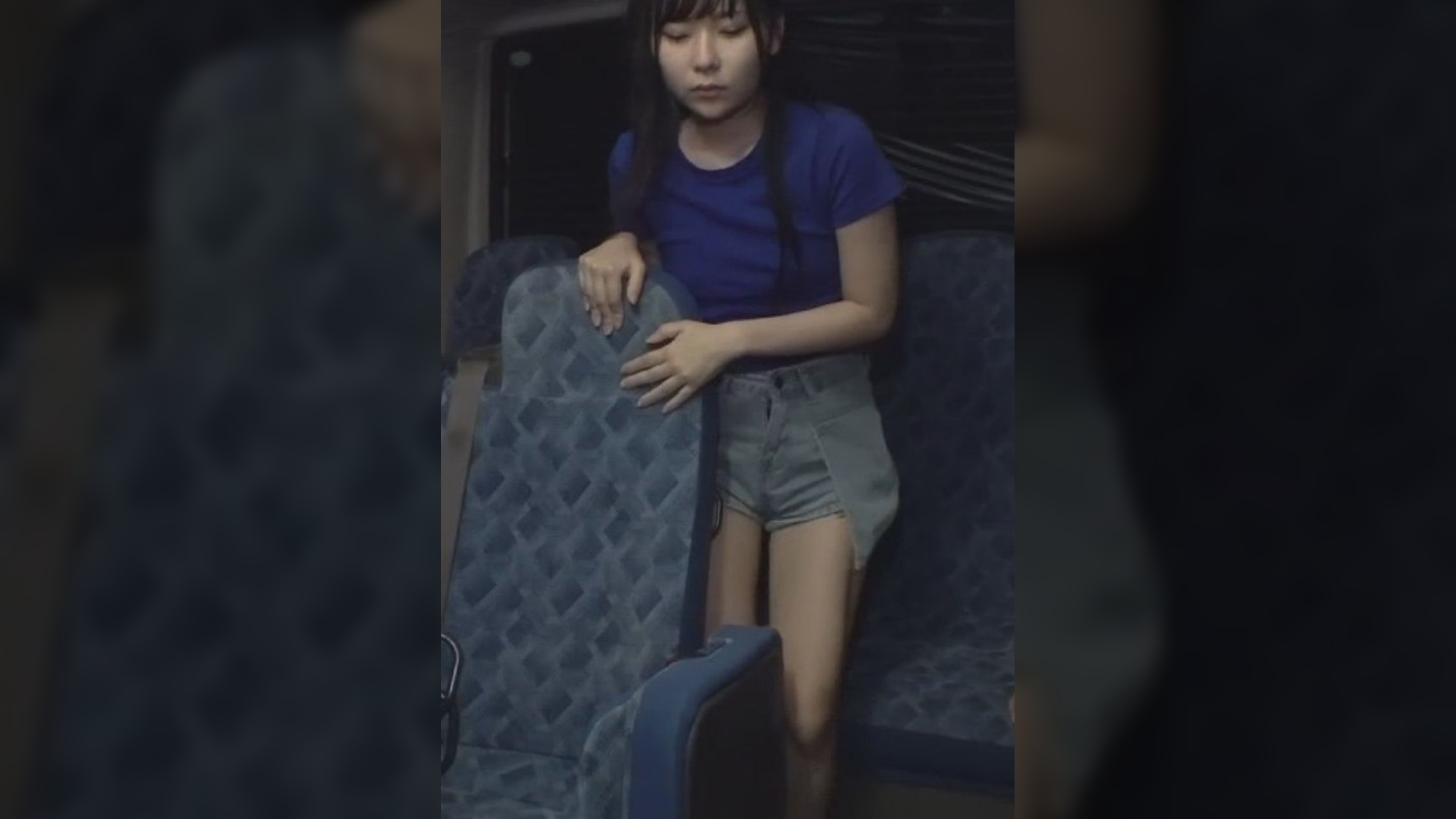 バスという密室で意識を失ったパイパンスレンダー女性！行き先は中出しセックス！