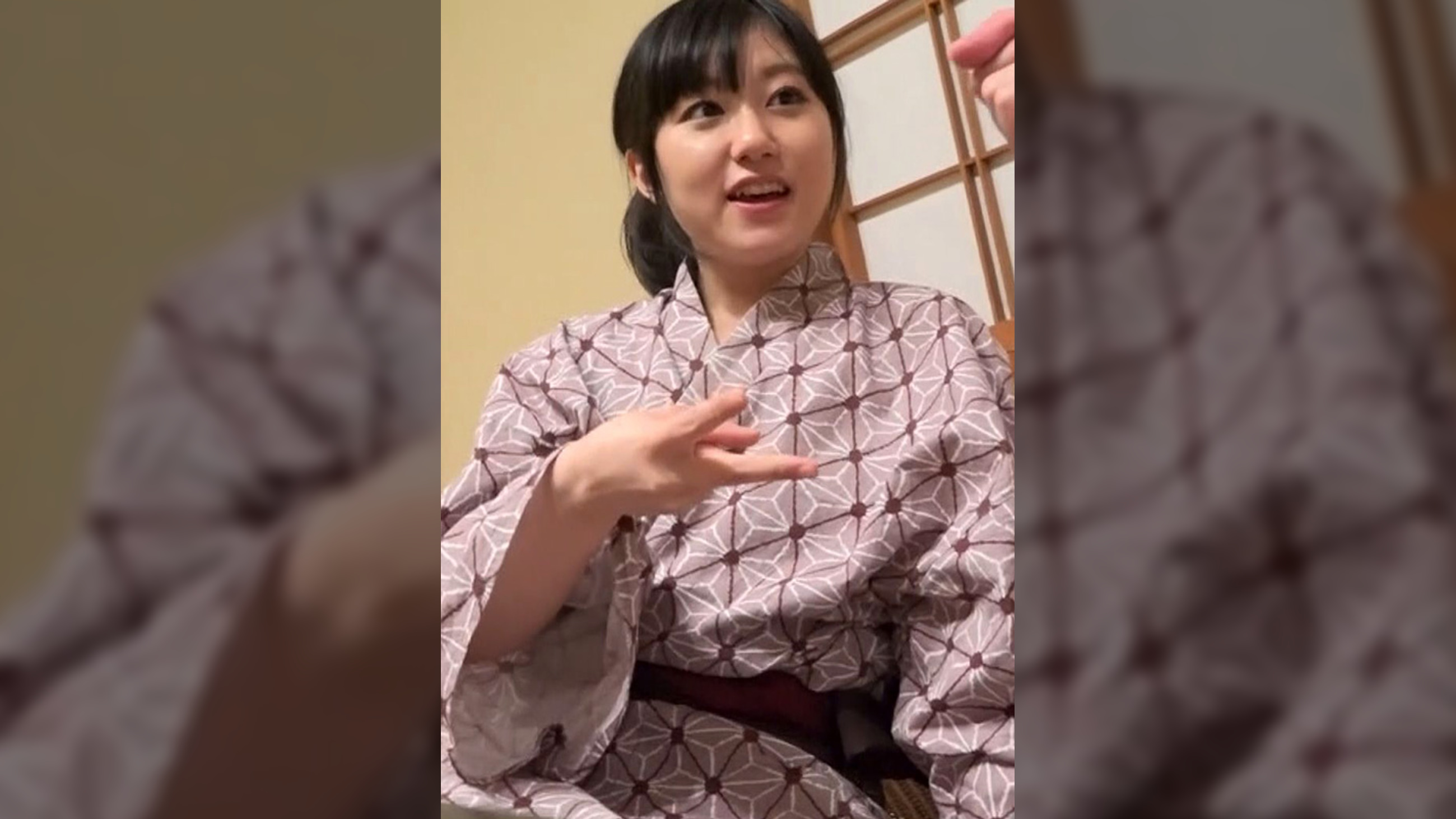 AVメーカー新人社員の人妻と温泉ロケでの打ち上げNTR実態!人生初の大量ビチャ潮で雌化!
