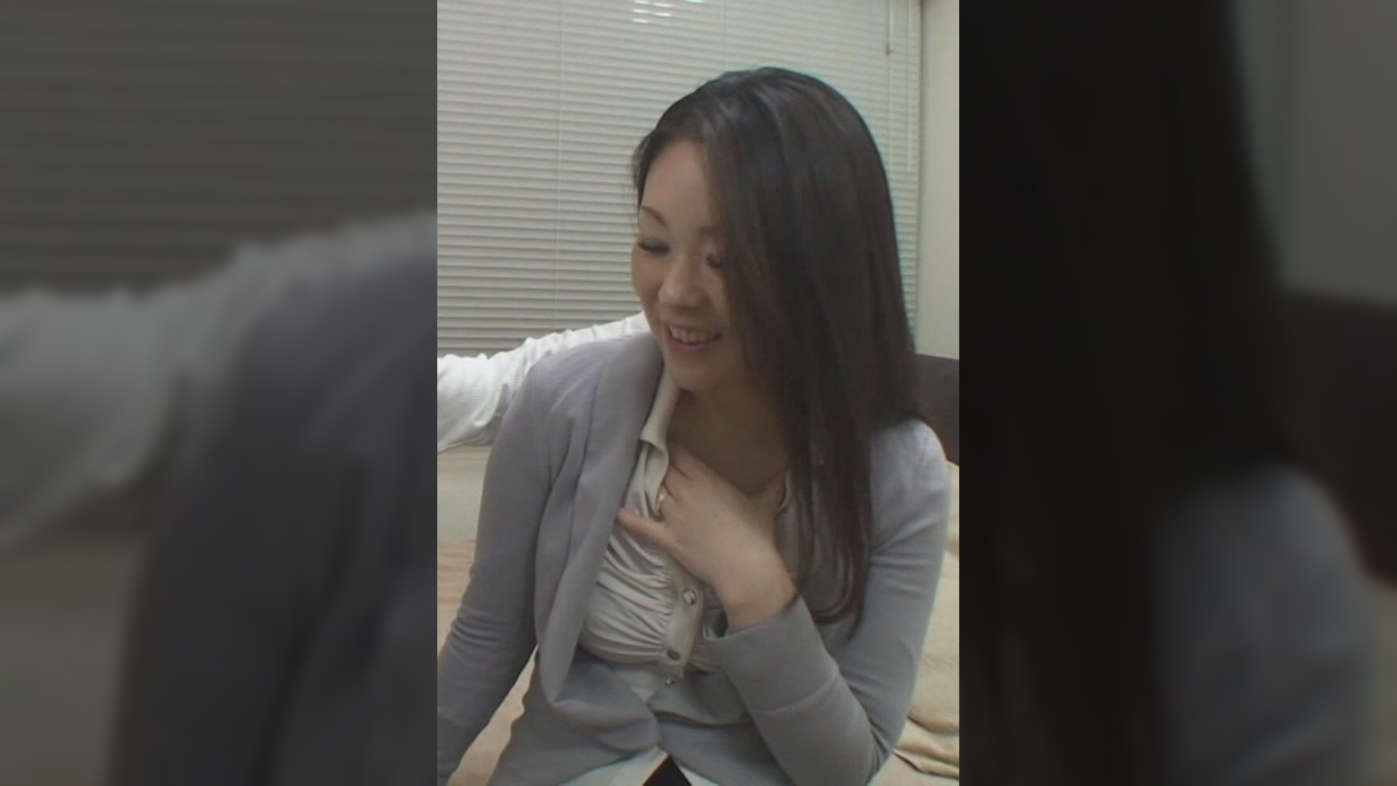 綺麗なおっぱいの欲求不満妻!丁寧なピストンにアクメ一直線!