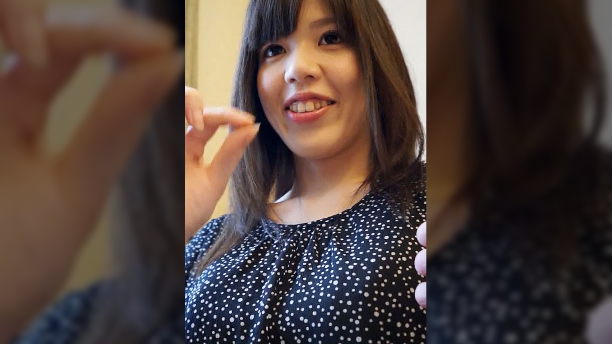 自称ことわれないタイプの人妻さん。ナンパされ冒頭でオッパイ触らせてくれるスーパービッチでスーパー剛毛奥さん